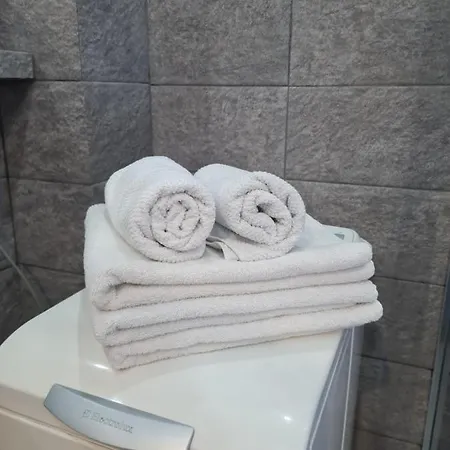 アパート Apartament The Middle One *
